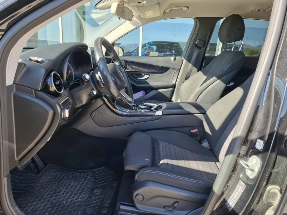Mercedes-Benz GLC 220 d 4MATIC - USLUŽNA PRODAJA, fotografija 9