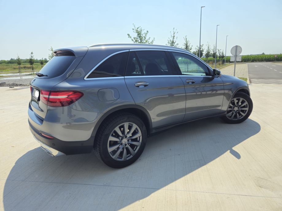 Mercedes-Benz GLC 220 d automatik, 4-MATIC, TOP stanje, reg do 08/2027, fotografija 9