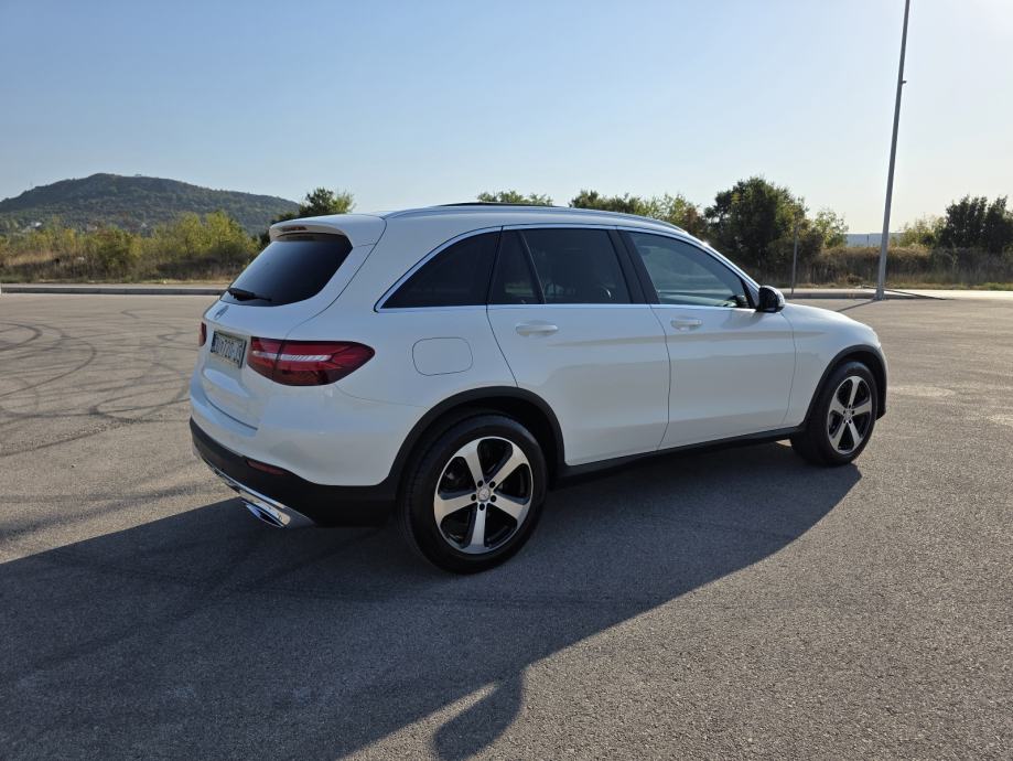Mercedes-Benz GLC 220 d automatik 9G ...77000km Orginalnih, fotografija 4