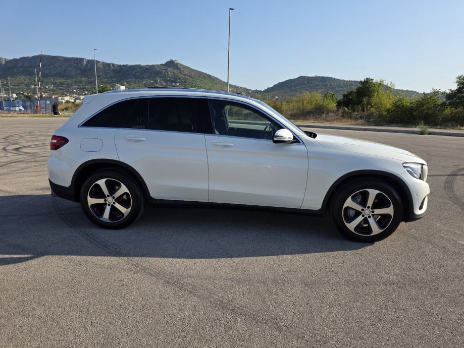 Mercedes-Benz GLC 220 d automatik 9G ...77000km Orginalnih, fotografija 6