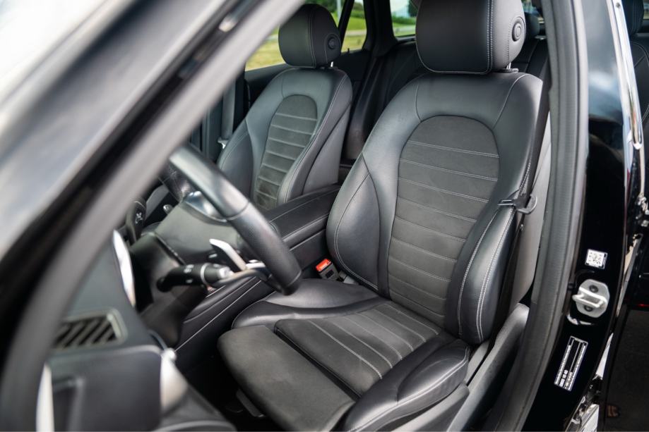 Mercedes-Benz GLC 300 4MATIC automatik, fotografija 13