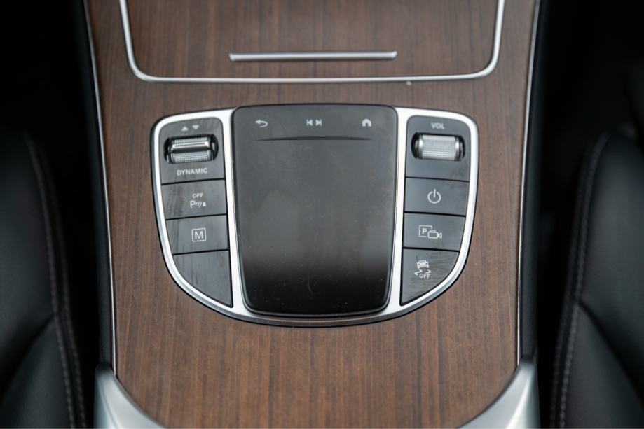 Mercedes-Benz GLC 300 4MATIC automatik, fotografija 17