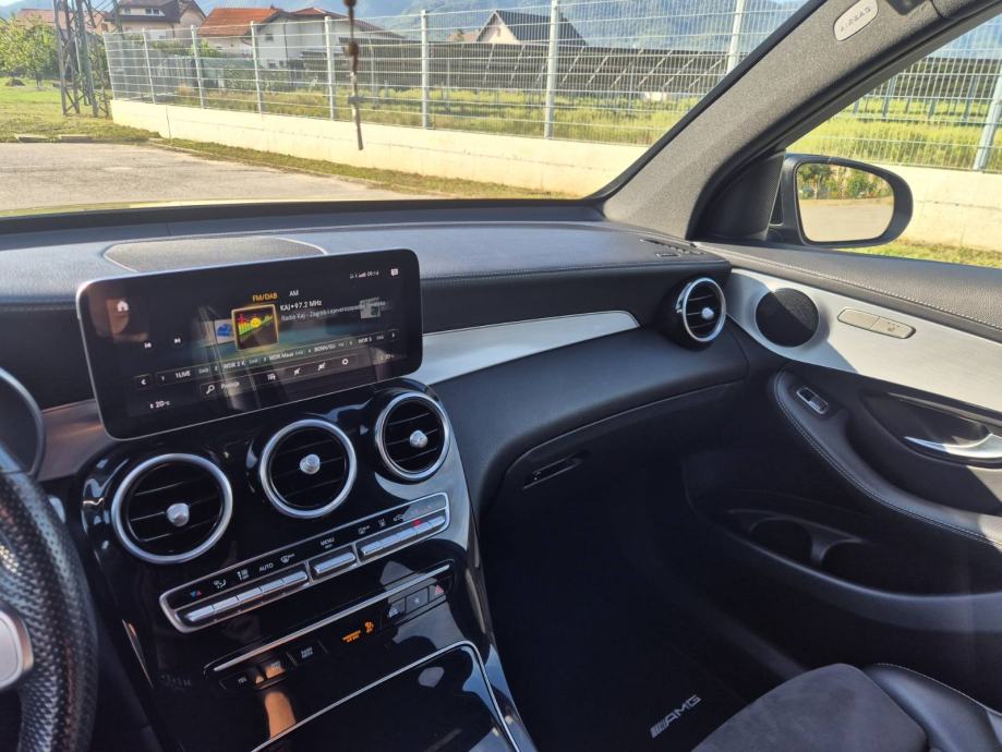 Mercedes-Benz AMG GLC 300 4MATIC automatik, fotografija 7
