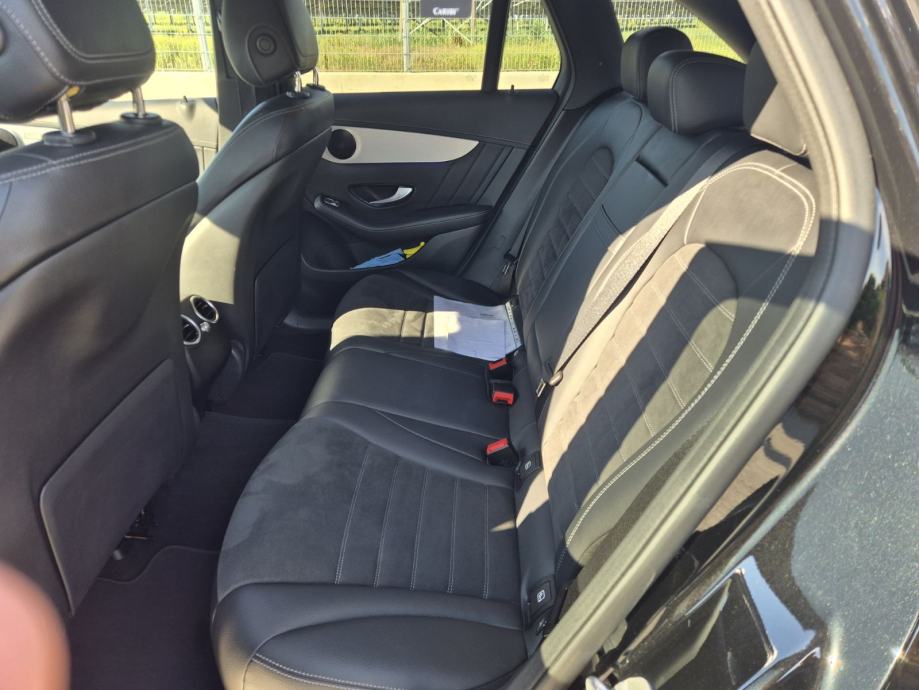 Mercedes-Benz AMG GLC 300 4MATIC automatik, fotografija 11