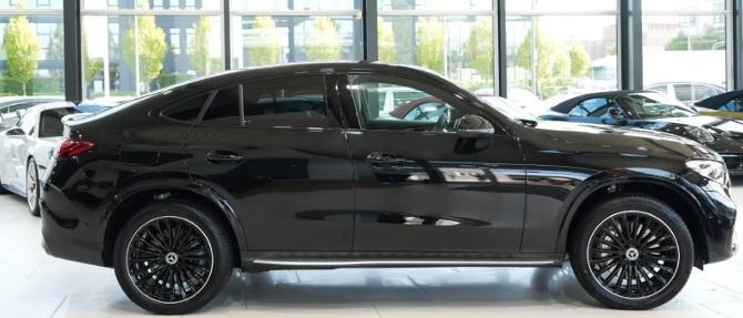 Mercedes-Benz GLC Coupe 300de 4MATIC AMG Line Aut., fotografija 3