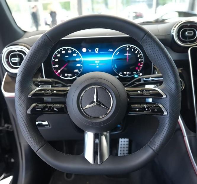 Mercedes-Benz GLC Coupe 300de 4MATIC AMG Line Aut., fotografija 4