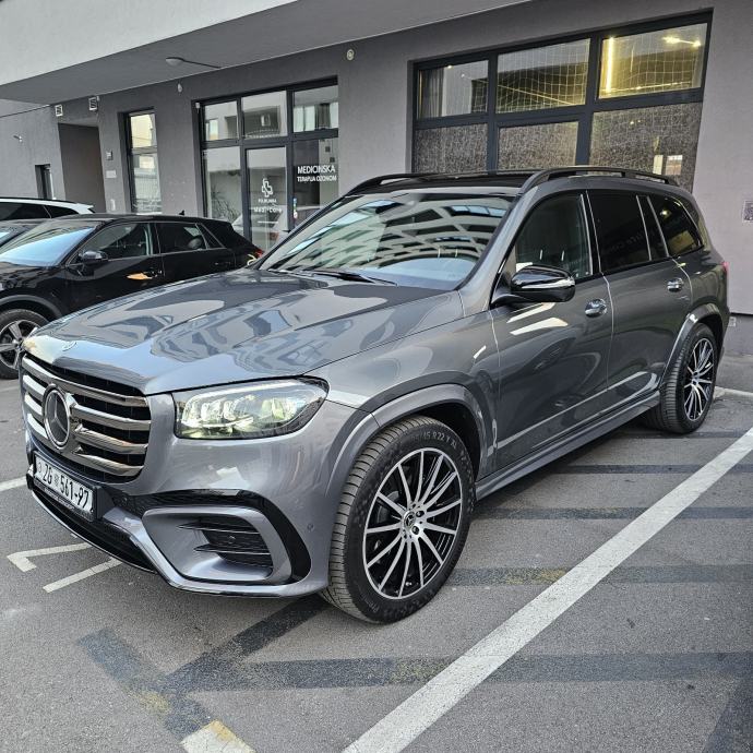 Mercedes-Benz GLS 450d 4Matic, AMG Line, zračni ovjes, kuka, fotografija 5