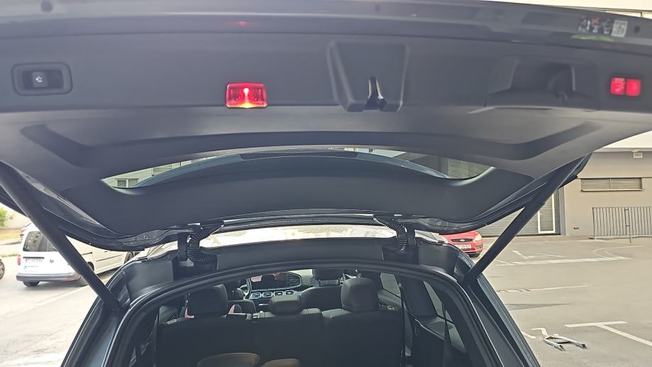 Mercedes-Benz GLS 450d 4Matic, AMG Line, zračni ovjes, kuka, fotografija 13