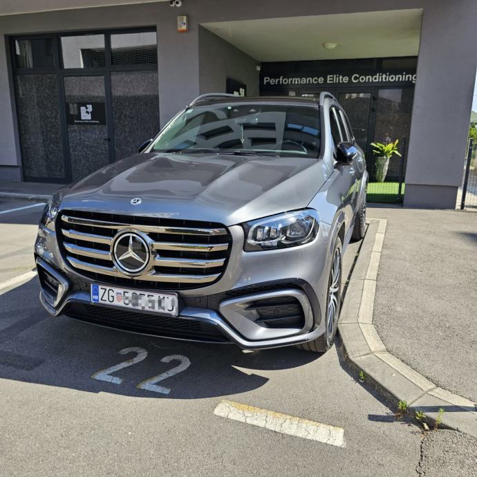 Mercedes-Benz GLS 450d 4Matic, AMG Line, zračni ovjes, kuka, fotografija 2