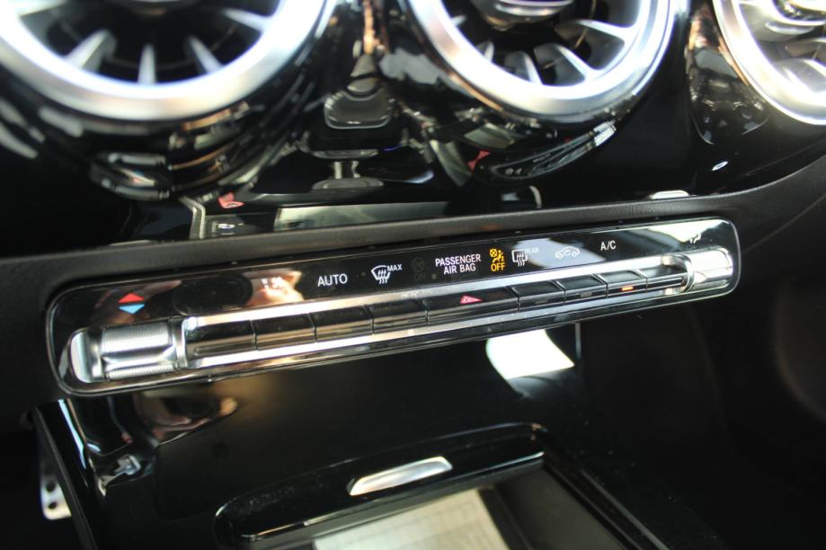 Mercedes-Benz klasa A 180d AMG AUTOMATIK *LED, NAVIGACIJA, KAMERA*, fotografija 20