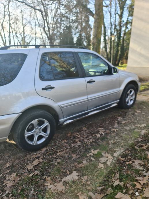 Mercedes-Benz ML 320, fotografija 5