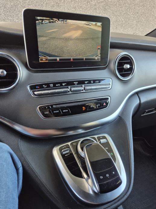 Mercedes-Benz V-klasa 250 d automatik, 7 sjedala, reg. godinu dana, fotografija 9