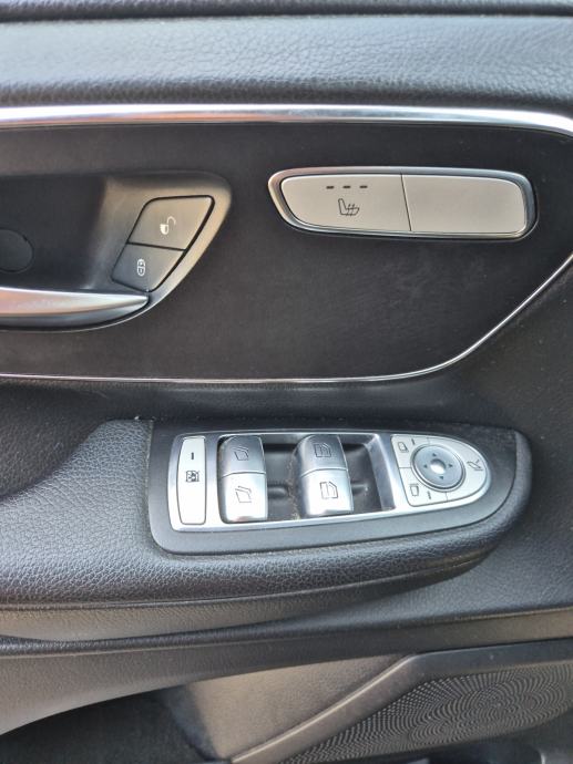 Mercedes-Benz V-klasa 250 d automatik, 7 sjedala, reg. godinu dana, fotografija 12