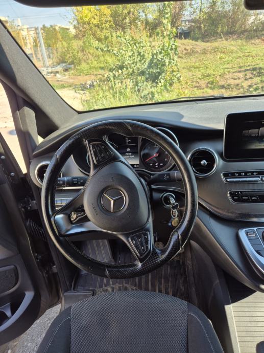 Mercedes-Benz V-klasa 250 d automatik, 7 sjedala, reg. godinu dana, fotografija 8