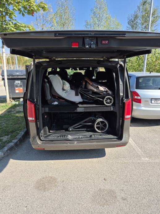 Mercedes-Benz V-klasa 250 d automatik, 7 sjedala, reg. godinu dana, fotografija 11