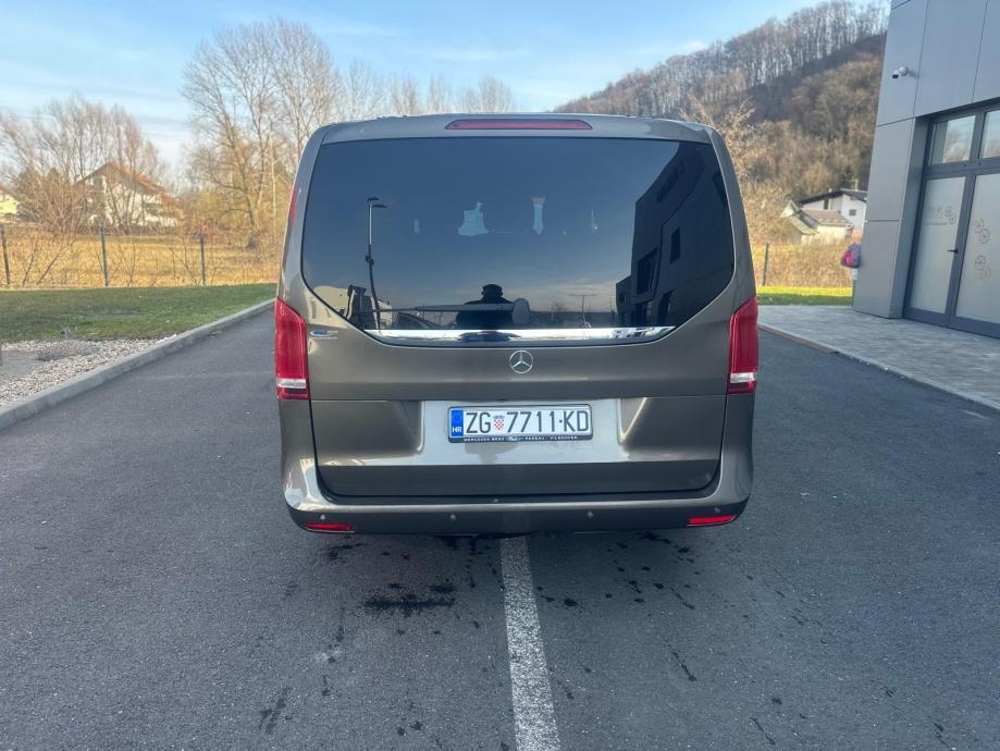 Mercedes-Benz V-klasa 250 d automatik, 7 sjedala, reg. godinu dana, fotografija 6