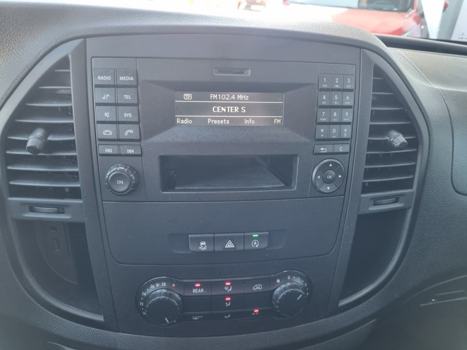 Mercedes-Benz Vito Tourer 114 CDI - 8 SEDEŽEV + KLJUKA + SLOVENSKI, fotografija 13