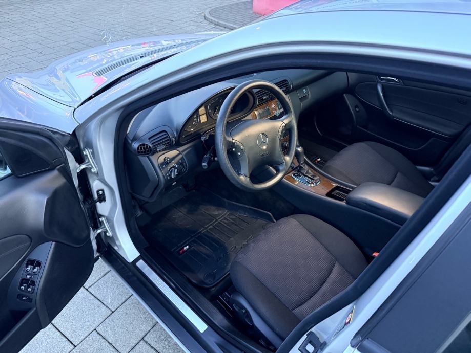 Mercedes-Benz W203 | C180 Kompressor | 2004. God, fotografija 7