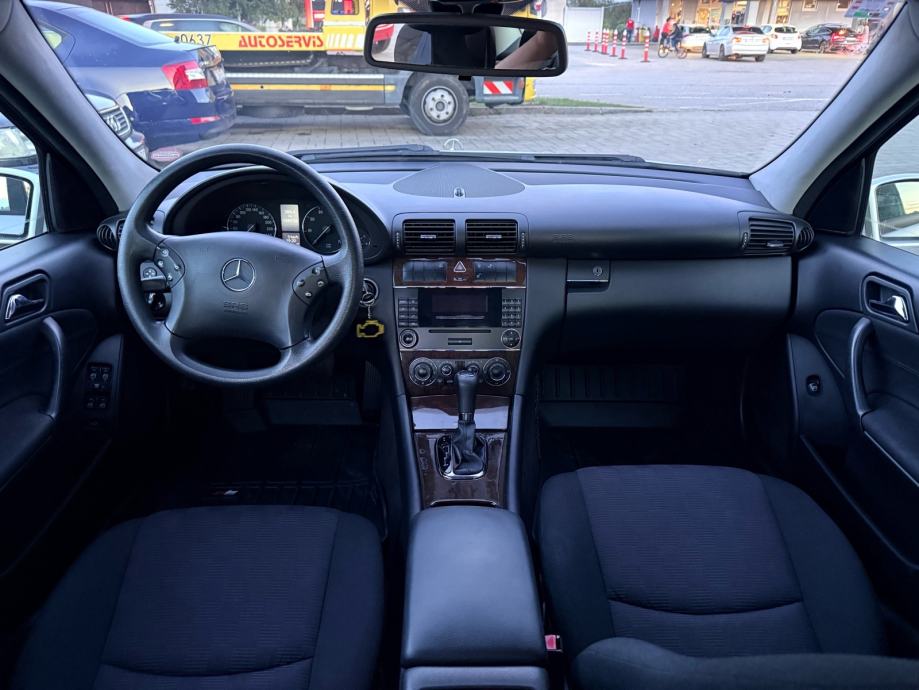 Mercedes-Benz W203 | C180 Kompressor | 2004. God, fotografija 11