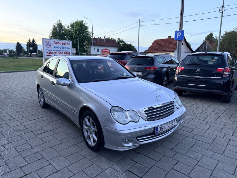 Mercedes-Benz W203 | C180 Kompressor | 2004. God, fotografija 2