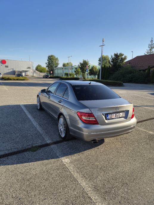 Mercedes-Benz W204 C-klasa 220 CDI, fotografija 4
