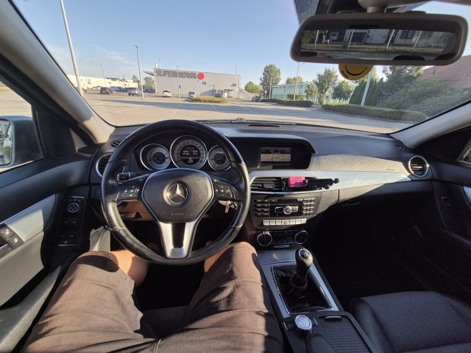 Mercedes-Benz W204 C-klasa 220 CDI, fotografija 13