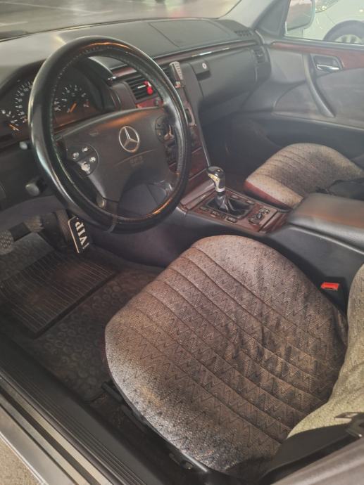 Mercedes-Benz W210 200 CDI, fotografija 10