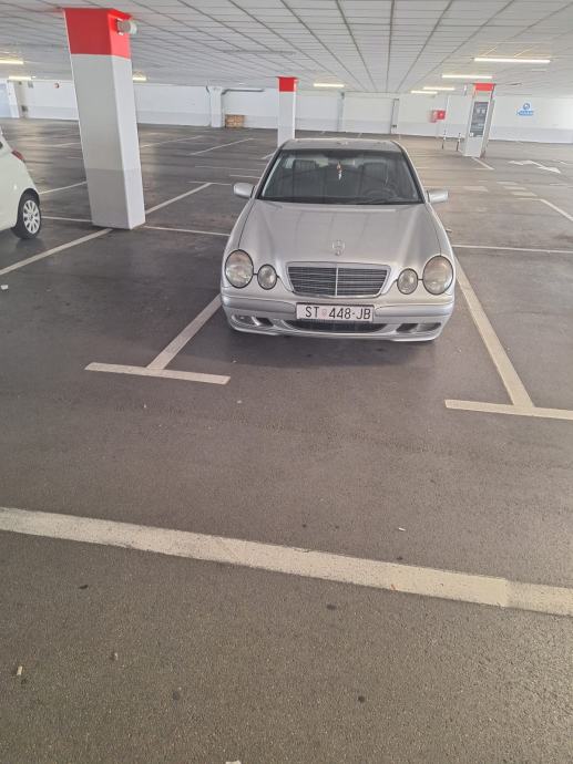 Mercedes-Benz W210 200 CDI, pogled izvana - slika 5