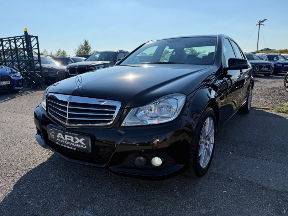 Mercedes C200CDI °GRIJANJE SJEDALA°TEMPOMAT°BLUETOOTH°REG:5/2027°, pogled izvana - slika 3