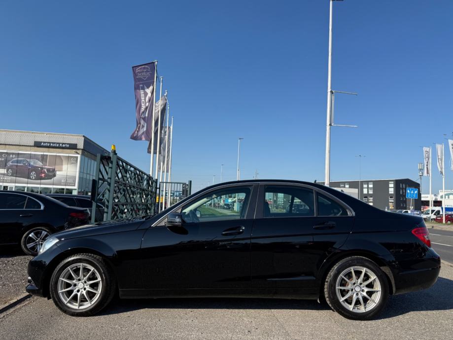 Mercedes C200CDI °GRIJANJE SJEDALA°TEMPOMAT°BLUETOOTH°REG:5/2027°, pogled izvana - slika 4