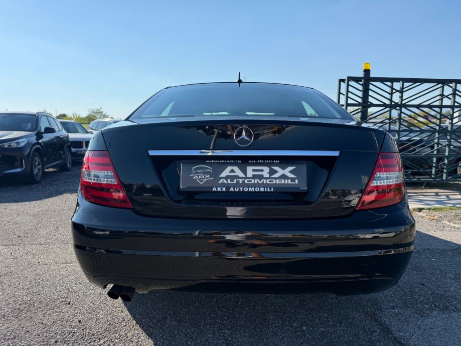 Mercedes C200CDI °GRIJANJE SJEDALA°TEMPOMAT°BLUETOOTH°REG:5/2027°, fotografija 7