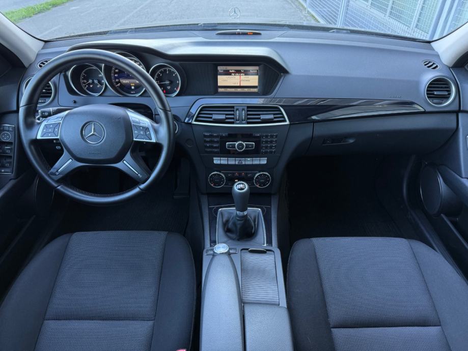 Mercedes C200CDI °GRIJANJE SJEDALA°TEMPOMAT°BLUETOOTH°REG:5/2027°, fotografija 12