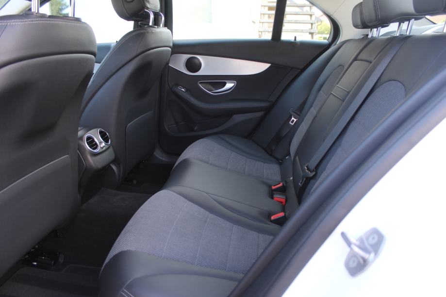 Mercedes C200D AVANTGARDE, LED, KOŽA, ALU 19, NAVI, KAMERA, GARANCIJA., fotografija 9