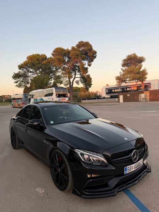 Mercedes C63 AMG 480ks V8 BITURBO-Performance, pogled izvana - slika 2
