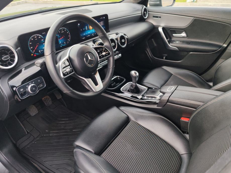 MERCEDES CLA 180 SHOOTING BRAKE PROGRESSIVE 2022 GOD, fotografija 14