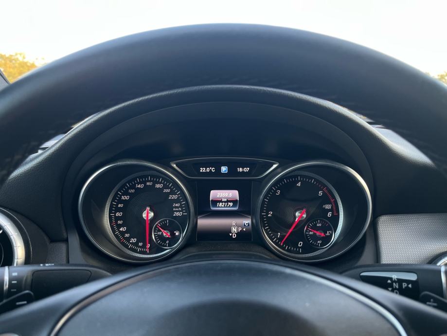 Mercedes cla 200d, fotografija 8