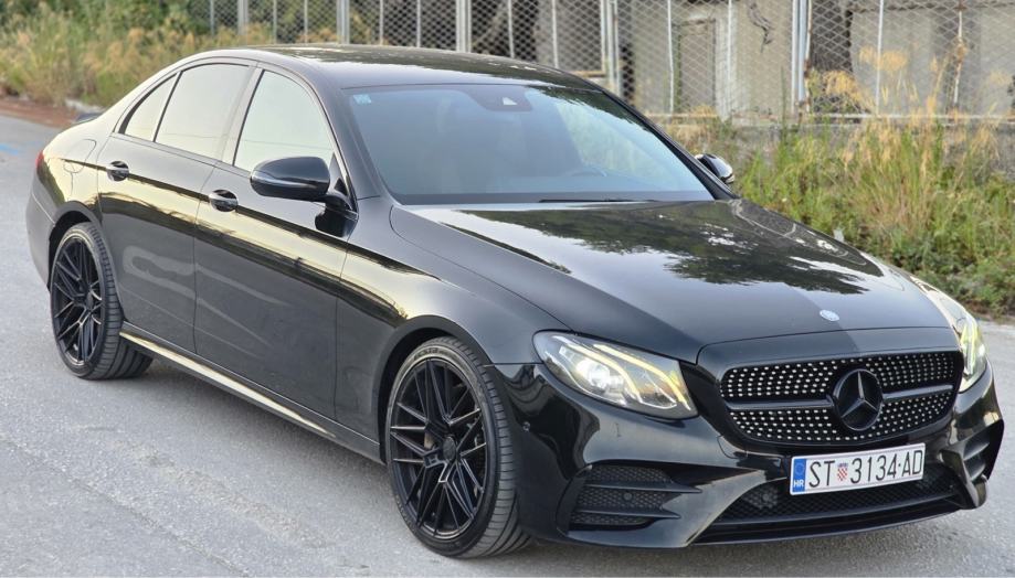 Mercedes-Benz E 220 d AMG Line W213, fotografija 4