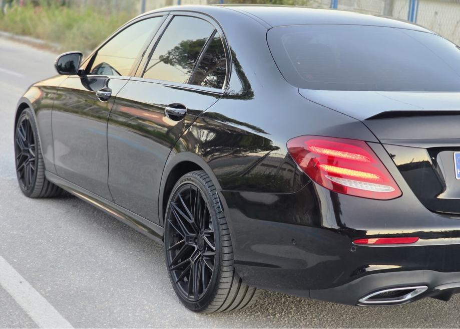 Mercedes-Benz E 220 d AMG Line W213, fotografija 5