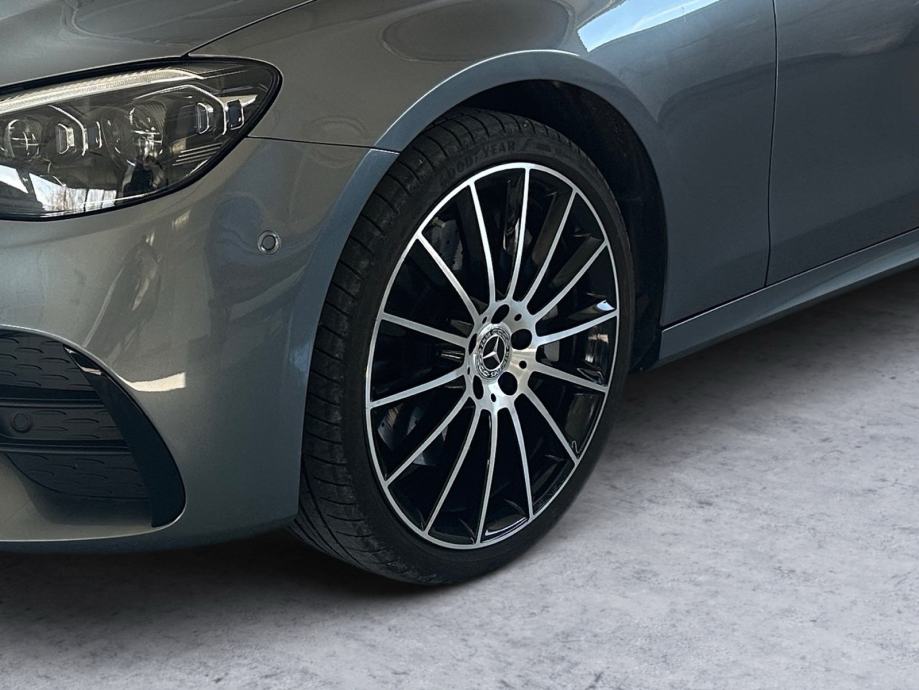 MERCEDES E 400 4MATIC AMG✔️ZRAČNI OVJES✔️MULTIBEAM✔️KAMERE 360✔️BURM, fotografija 14