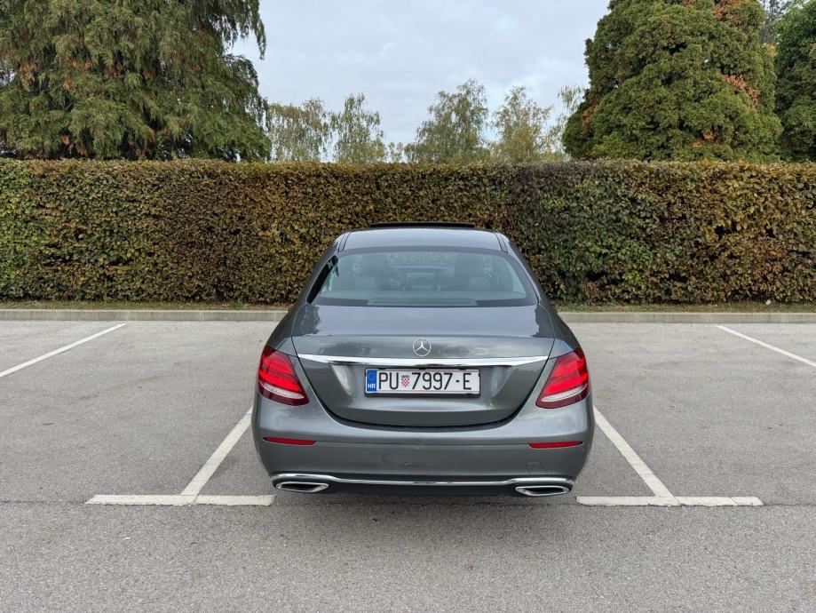 Mercedes E klasa 220 D Avantgarde LED-WIDESCREEN-AMBI LIGHT-AMG, fotografija 6