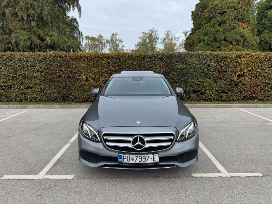 Mercedes E klasa 220 D Avantgarde LED-WIDESCREEN-AMBI LIGHT-AMG, fotografija 2