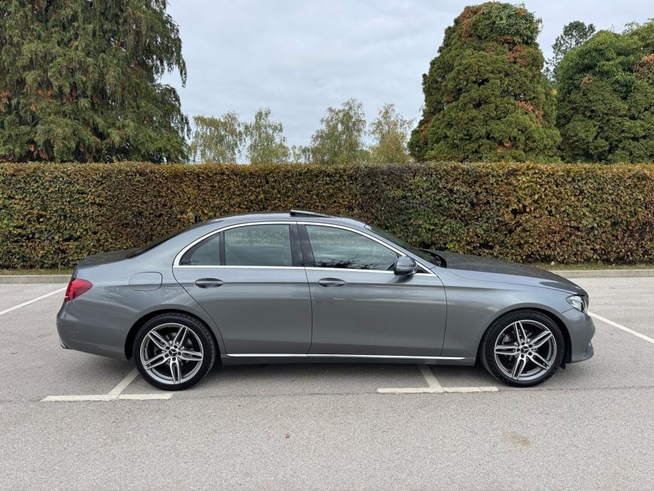 Mercedes E klasa 220 D Avantgarde LED-WIDESCREEN-AMBI LIGHT-AMG, fotografija 4