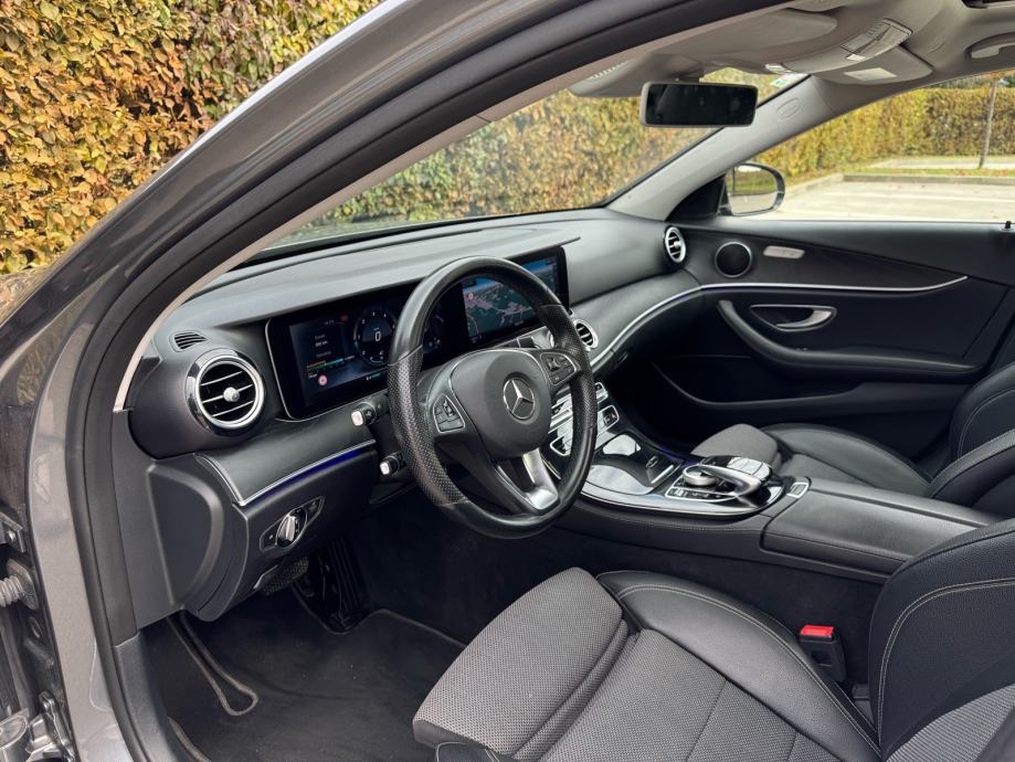 Mercedes E klasa 220 D Avantgarde LED-WIDESCREEN-AMBI LIGHT-AMG, fotografija 12
