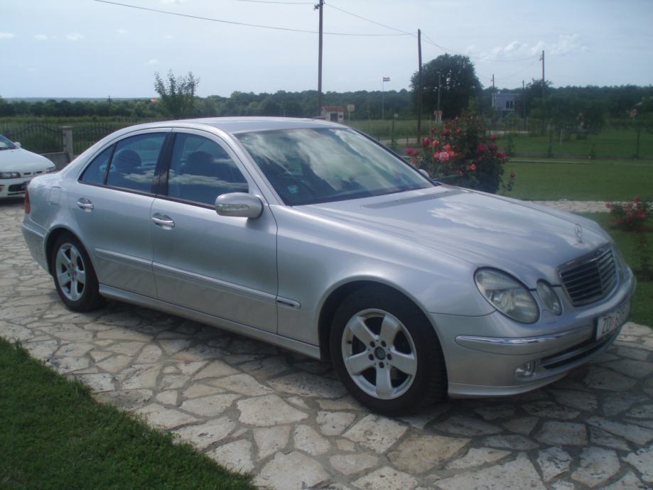 Mercedes Eklasa 270 CDI, 2003 god.