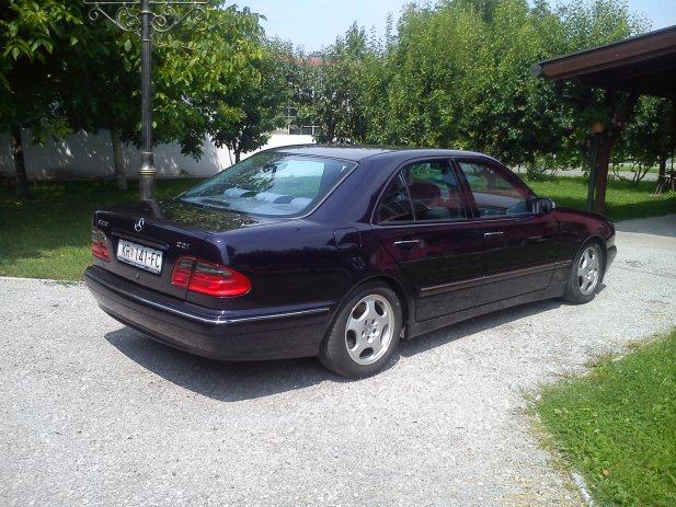 Мерседес е 270