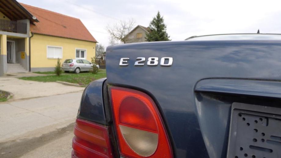 Mercedes E-klasa 280,automatic,dijelovi