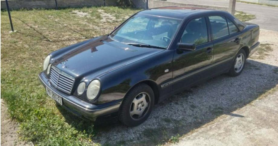 Mercedes E-klasa 290 TD Classic nije uvoz, od novg u Istri