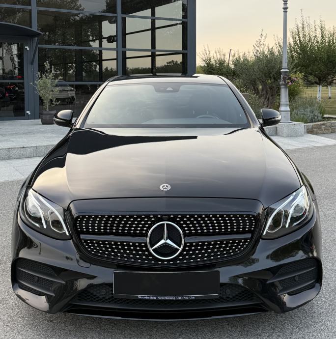 MERCEDES E220D 3xAMG, WIDESCREEN, AMBIENT LIGHT, NIGHT PAKET., fotografija 3