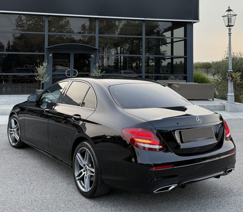 MERCEDES E220D 3xAMG, WIDESCREEN, AMBIENT LIGHT, NIGHT PAKET., fotografija 6