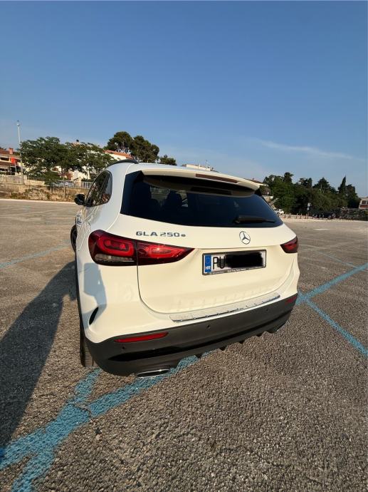 Mercedes GLA 250e AMG |PHEV| Panorama | 360° | PDV, fotografija 6